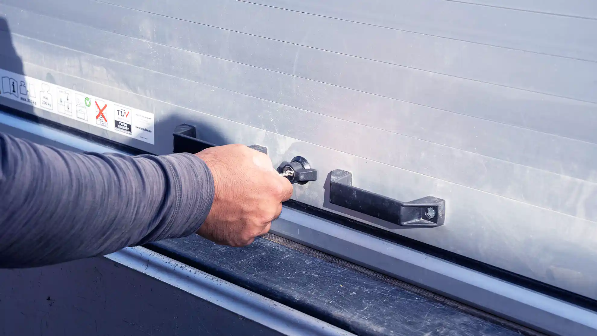 Lock of LogicLine transport box being opened