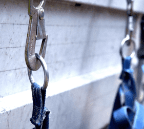 LogicLine Ladungssicherungsnetz LN 220 und Zurrgurt