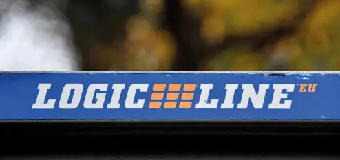 LogicLine Logo auf der RoadBox RB-70